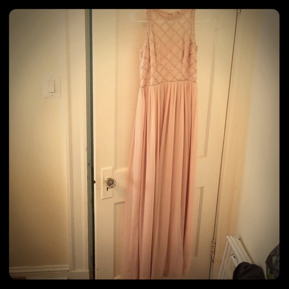 Adrianna Pappell gown